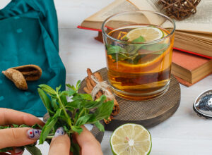  Lemon Tea: Benefits of Drinking Lemon Tea
